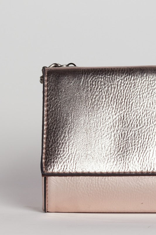 METALLIC CROSSBODY BAG